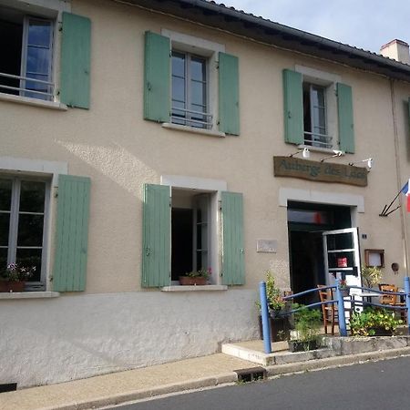 Auberge Des Lacs Massignac Exteriér fotografie